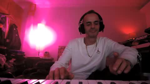 Snapshot of torosko chatting on 02.18.26 Torosko online show from 02.18.26