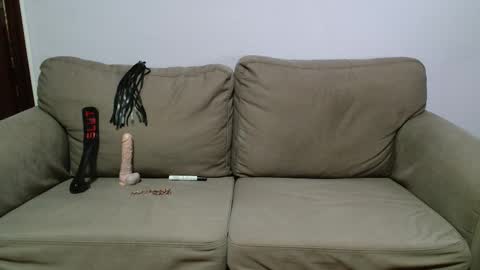 Snapshot of torturemaster chatting on 09.13.25 torturemaster online show from 09.13.25