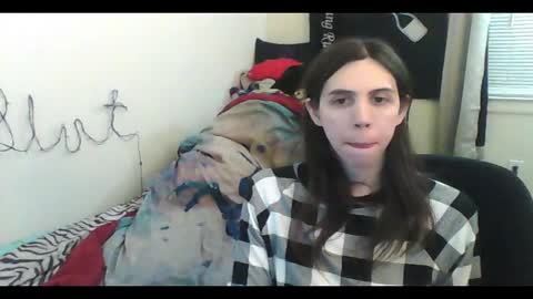 Snapshot of totalfuckingadorable chatting on 02.06.26 Luna online show from 02.06.26