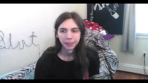 Snapshot of totalfuckingadorable chatting on 02.12.26 Luna online show from 02.12.26