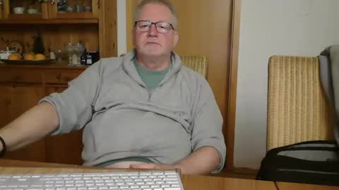 toto758 online show from 01.01.25