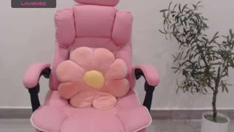 Angelina online show from 09.18.25