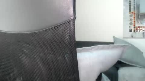 TotyPink online show from 01.26.25