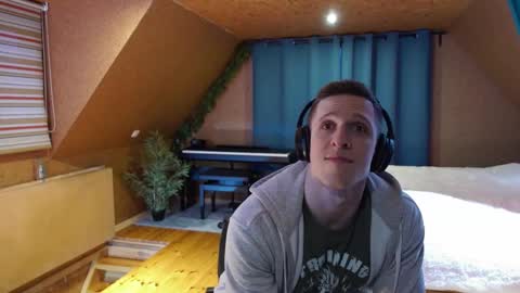 Paul online show from 02.11.25