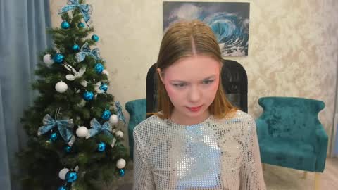 Snapshot of touch_the_heart chatting on 12.27.24 Touch The Heart online show from 12.27.24