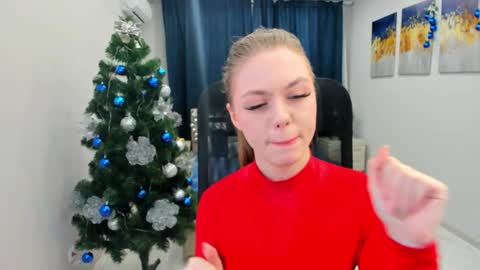 Snapshot of touch_the_heart chatting on 12.28.24 Touch The Heart online show from 12.28.24