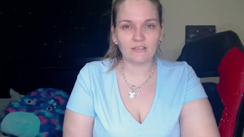 Lilly Miss Mistress Goddess Maam Queen Boss online show from 02.04.25