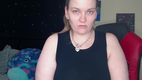 Lilly Miss Mistress Goddess Maam Queen Boss online show from 02.26.25