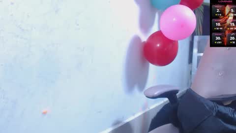 toxca69 online show from 11.18.25