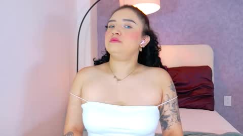 tracielowe_w online show from 11.22.25