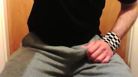 Snapshot of trackielad21 chatting on 11.13.25 trackielad online show from 11.13.25