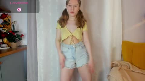 tracy_aww online show from 04.09.26