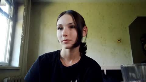 Snapshot of tracyturansky chatting on 06.15.26 Mira online show from 06.15.26