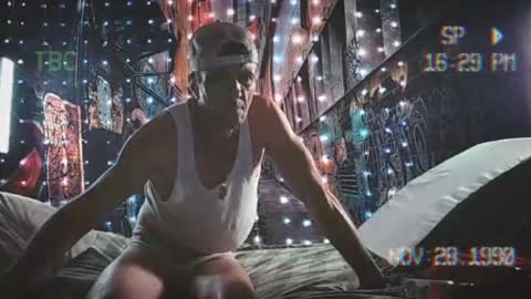 Snapshot of trailer_made chatting on 01.05.25 Ethan Nash online show from 01.05.25