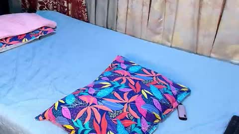 Gigi online show from 03.10.26