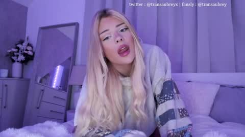 aubrey 3 online show from 10.17.25