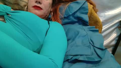 Snapshot of transexdotada chatting on 10.14.25 transexdotada online show from 10.14.25