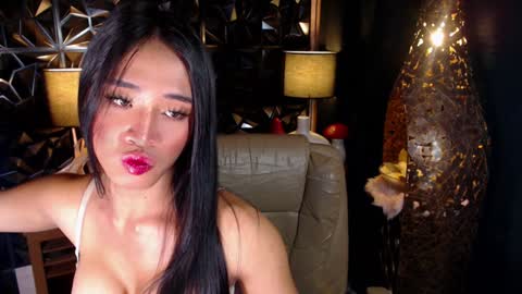 Snapshot of transgoddessrosy chatting on 01.09.25 ROSY TAN BE MY KING DONT FORGET TO FOLLOW AND THUMBS UP ME online show from 01.09.25