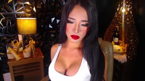 Snapshot of transgoddessrosy chatting on 01.23.25 ROSY TAN BE MY KING DONT FORGET TO FOLLOW AND THUMBS UP ME online show from 01.23.25