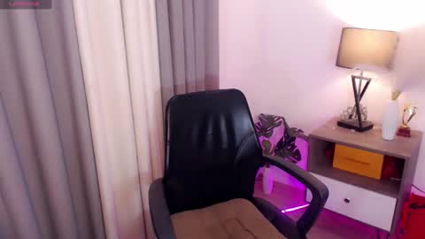 Snapshot of transgoddessselena chatting on 12.08.24 Selena the real cummer online show from 12.08.24