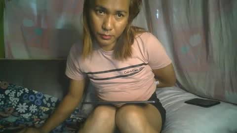 transhottie28 online show from 02.17.25