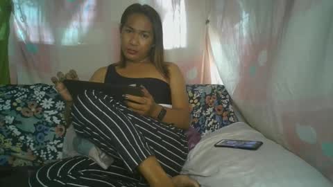 transhottie28 online show from 02.25.25