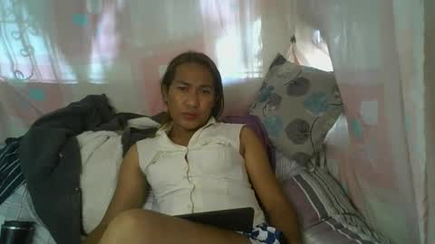 transhottie28 online show from 02.28.25