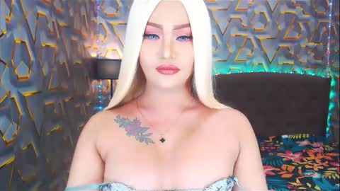 KYLIE BELLA  TS online show from 01.05.25