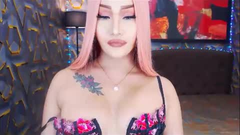 KYLIE BELLA  TS online show from 01.20.25