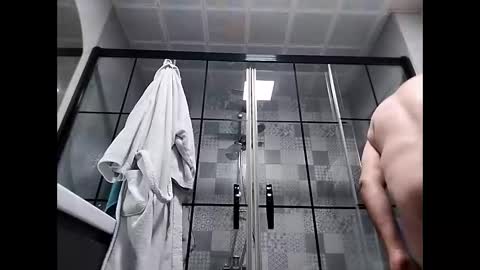 Snapshot of trapper727272 chatting on 02.13.25 Big Head Cock online show from 02.13.25