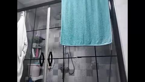 Snapshot of trapper727272 chatting on 09.22.25 Big Head Cock online show from 09.22.25