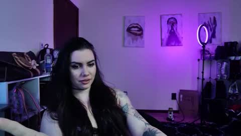 Snapshot of trapqueenskullcrush89 chatting on 02.17.26 trapqueenskullcrush89 online show from 02.17.26