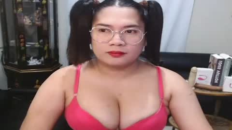 travelergirl online show from 06.09.26