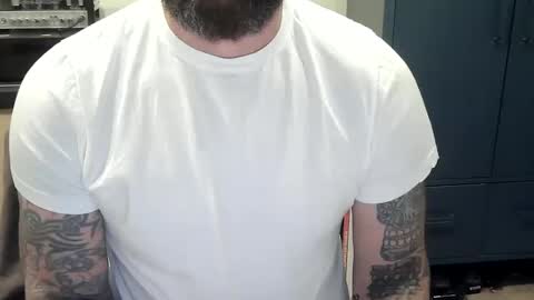 Snapshot of travelingman13 chatting on 12.12.24 travelingman13 online show from 12.12.24