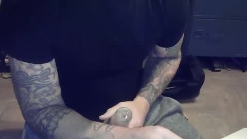 Snapshot of travelingman13 chatting on 02.24.25 travelingman13 online show from 02.24.25