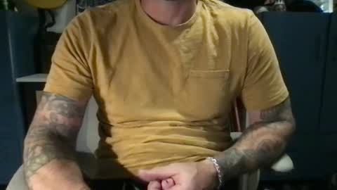 Snapshot of travelingman13 chatting on 09.27.25 travelingman13 online show from 09.27.25