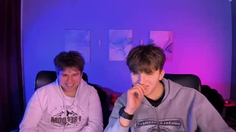 Travis online show from 02.05.26