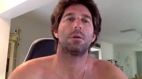 TravisKenn online show from 11.05.25