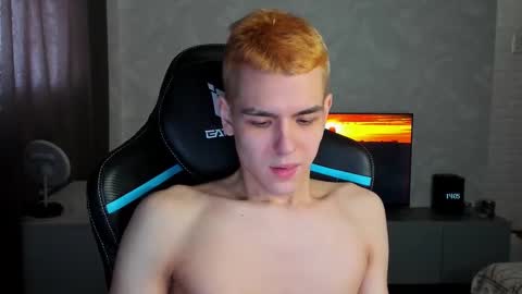 travisrivas online show from 03.08.25