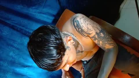 Snapshot of travistanner28 chatting on 12.21.24 TRAV - INDEPENDENT MODEL online show from 12.21.24
