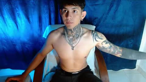 Snapshot of travistanner28 chatting on 12.27.24 TRAV - INDEPENDENT MODEL online show from 12.27.24