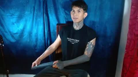 Snapshot of travistanner28 chatting on 02.04.25 TRAV - INDEPENDENT MODEL online show from 02.04.25