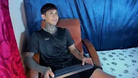 Snapshot of travistanner28 chatting on 02.17.25 TRAV - INDEPENDENT MODEL online show from 02.17.25