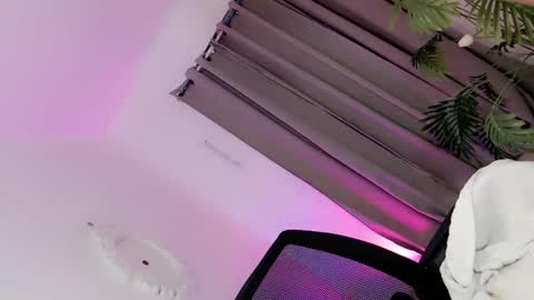 YOUR SLUT online show from 12.15.25