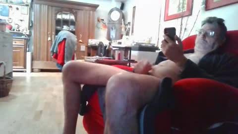 trebgeis1 online show from 09.28.25