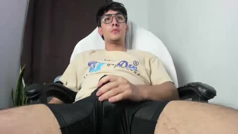 Trebol Lynn online show from 12.21.25