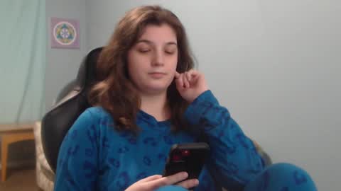 TreeJeanne online show from 03.11.25