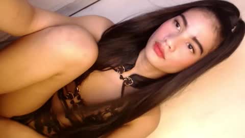 STEPHANiE online show from 01.08.26