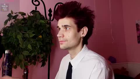 Snapshot of trevor_thomson chatting on 02.25.26 Trevor online show from 02.25.26