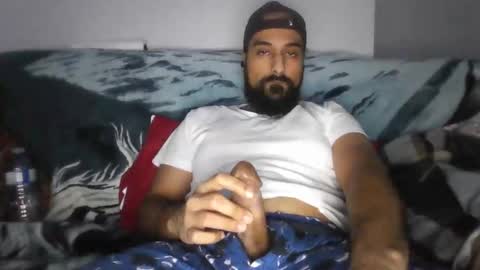 Snapshot of treygillz chatting on 01.06.25 TRY GLL online show from 01.06.25